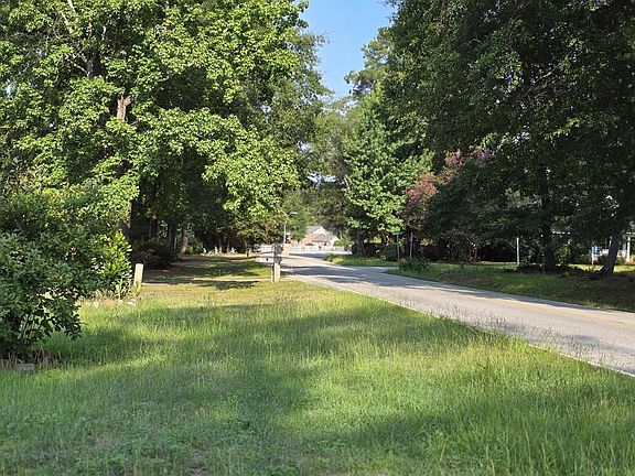 2nd image of 2146 Kingsbury Dr