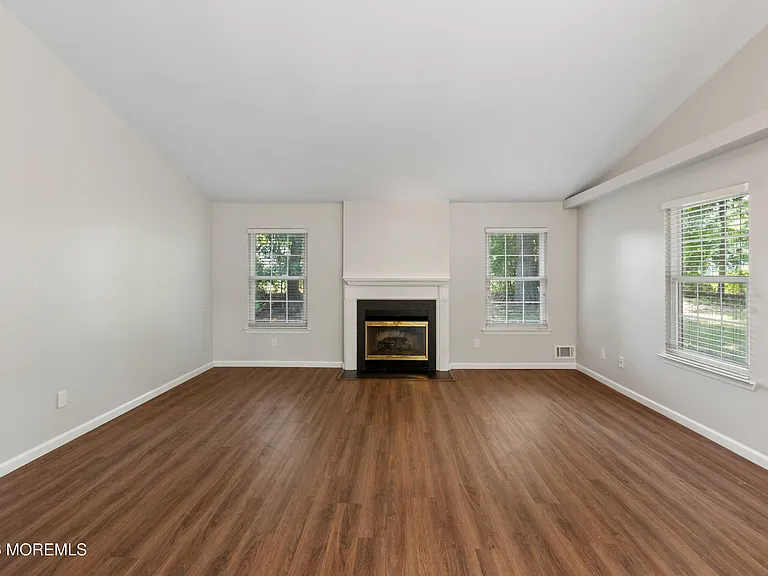 36 Steeplechase Ct — Photo 9