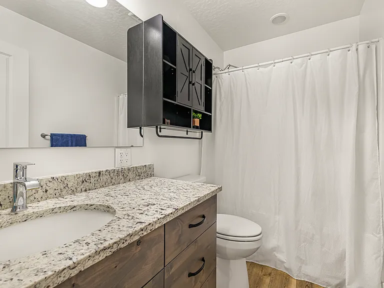 4960 Masterson Cir — Photo 5