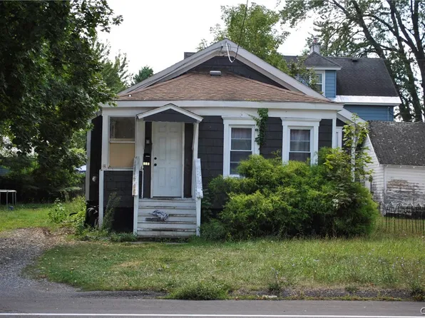 210 E Molloy Rd, Syracuse, NY 13211