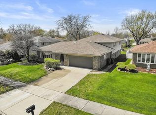 15300 Lilac Ct, Orland Park, IL