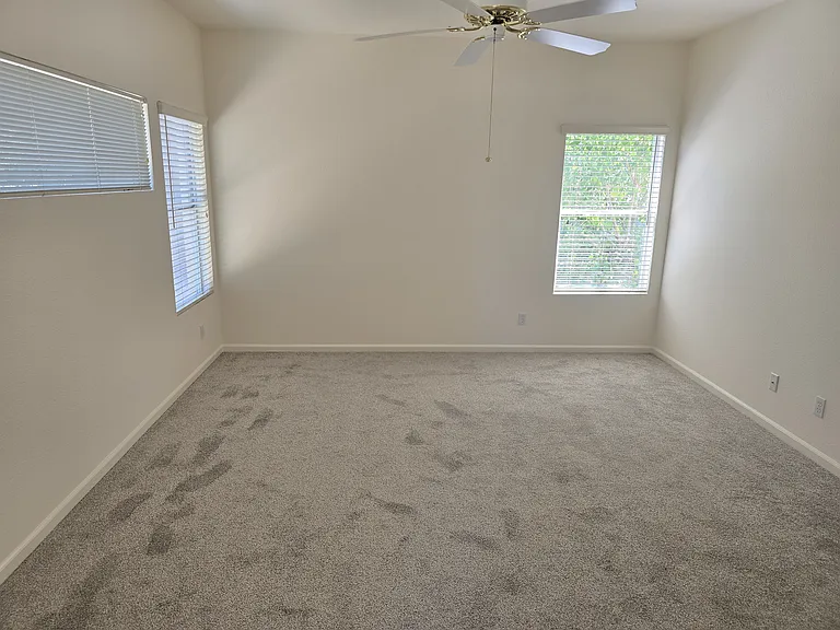 549 Cascade Dr — Photo 15