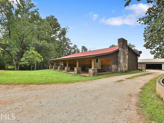 3rd image of 1417 Calvin Murphy Rd