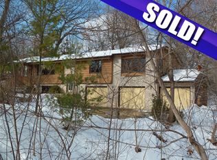 14900 Peteler Ln, Minnetonka, MN 55345