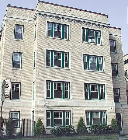 Main Jewett Apartments