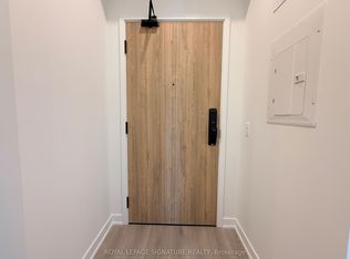 1 Fairview Rd E #313, Mississauga, ON L5A4C6