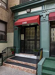 248 Wadsworth Avenue in Fort George