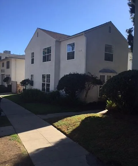 617 Kelton Ave #617 — Photo 3