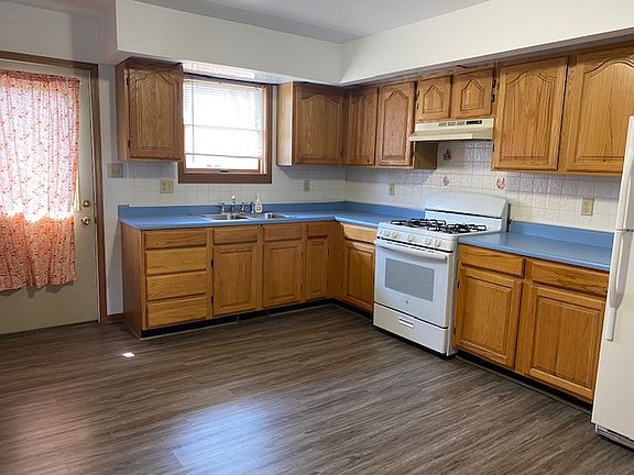 2nd image of 2648 E 39th Pl
