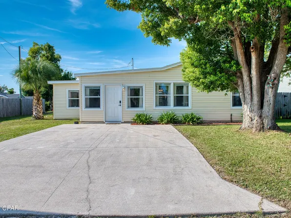 907 E 3rd St, Panama City, FL 32401