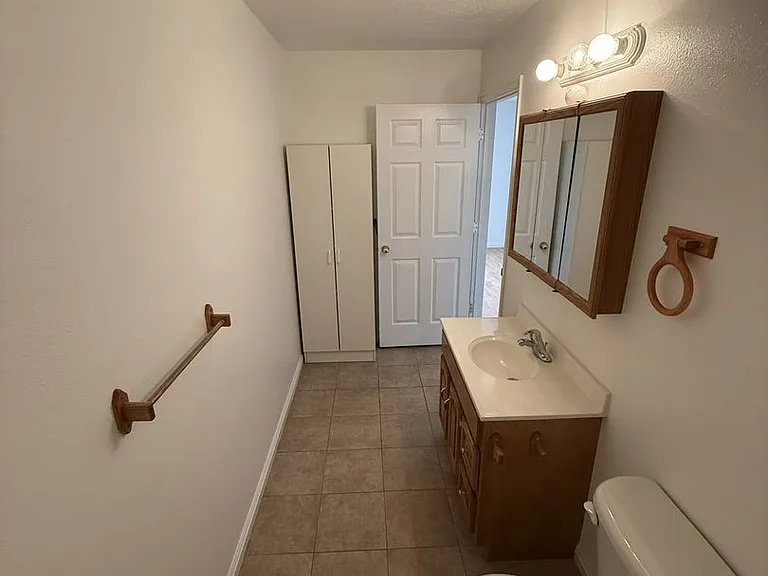 345 Randolph Ave #1 — Photo 21