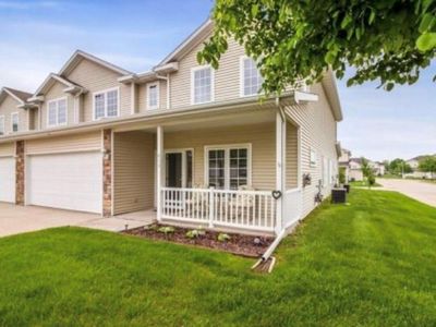 813 Red Hawk Way SE, Altoona, IA, 50009