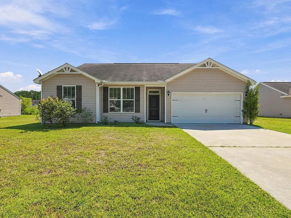 111 Willow Dr #12