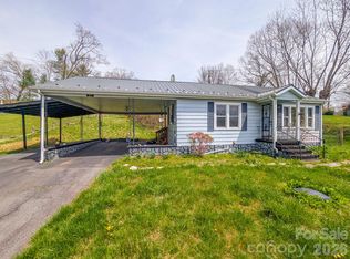 97 Tom Sparks Rd, Spruce Pine, NC 28777