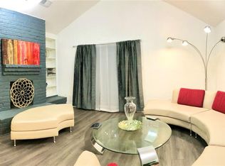 13223 Robinglen Dr, Houston, TX 77083