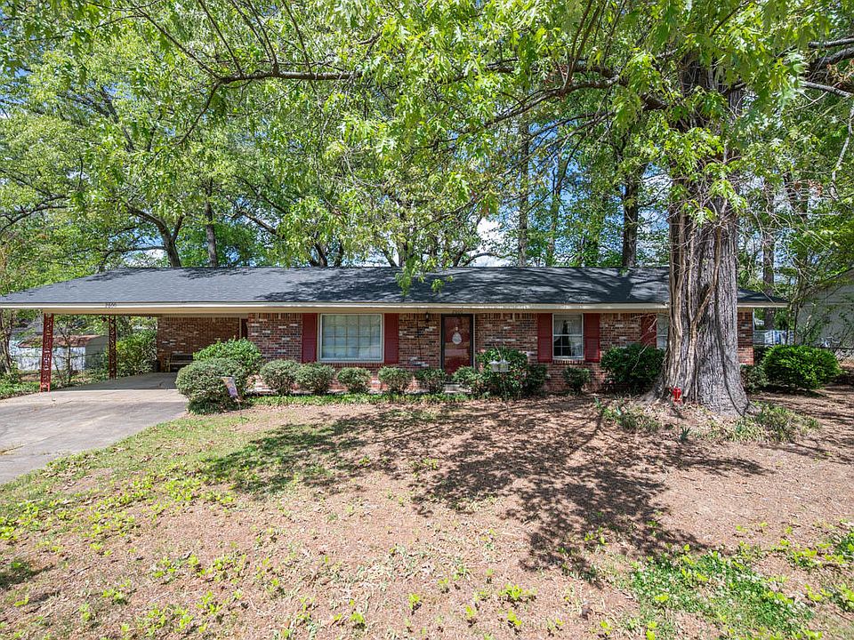 1st image of 2600 Pin Oak Dr