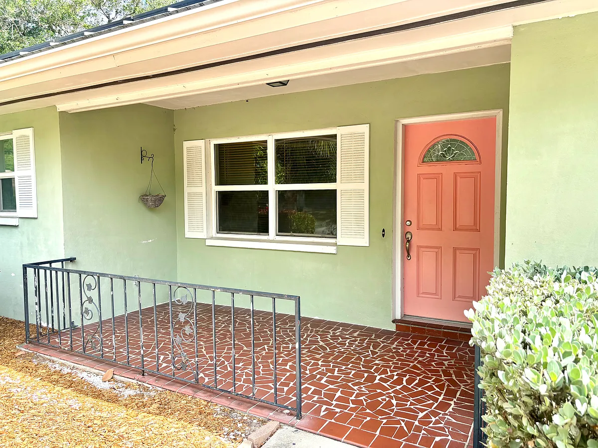 Porch - 3025 Del Rio Dr