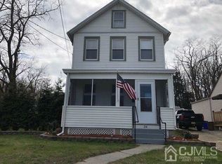 24 Dayton Rd, Jamesburg, NJ 08831