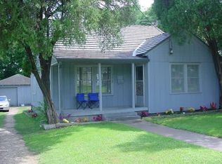 3612 Meredith St, Dallas, TX 75211