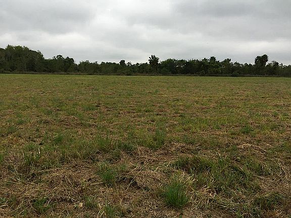 121.928 Acres