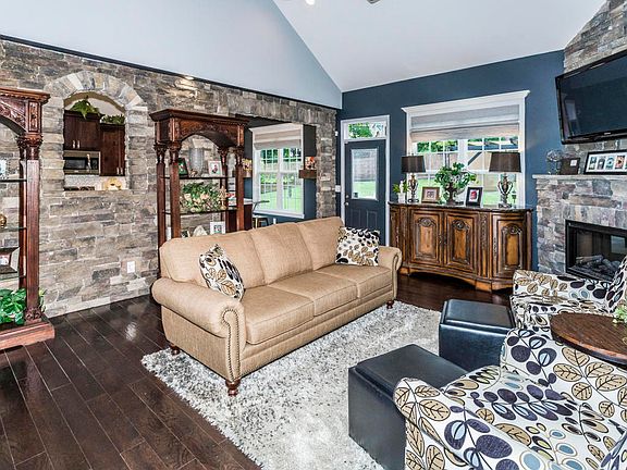 5th image of 7840 Jefferson Oaks Dr