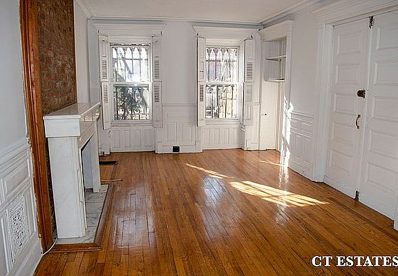 2nd image of 745 Hancock St #1