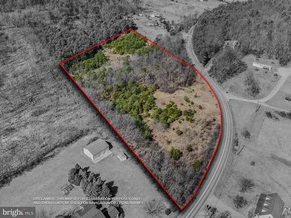 Waugh Rd, Berkeley Springs, WV 25411