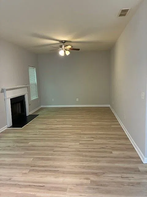 3 bed, 2.5 bath, 1646 sqft, $2,450 — Photo 2