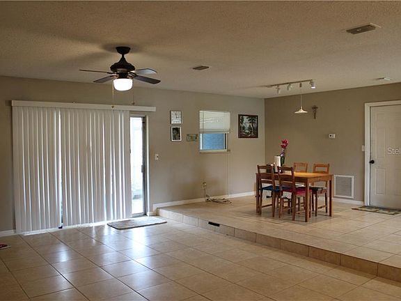 2nd image of 3492 Dahlia Pl