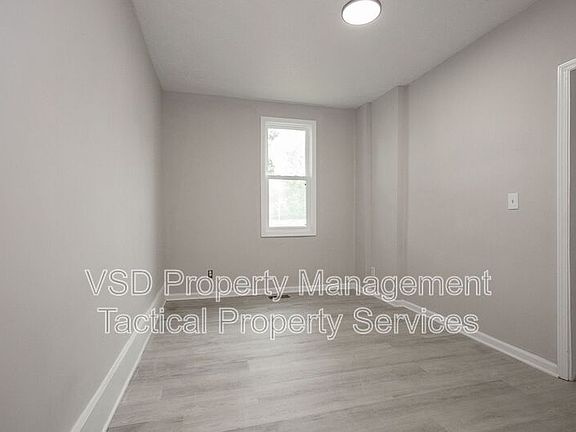 4th image of 9911 Olivet Ave #2