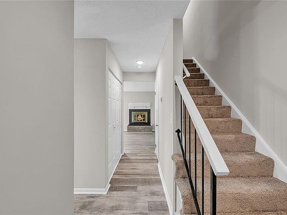 4th image of 1319 River Birch Run S