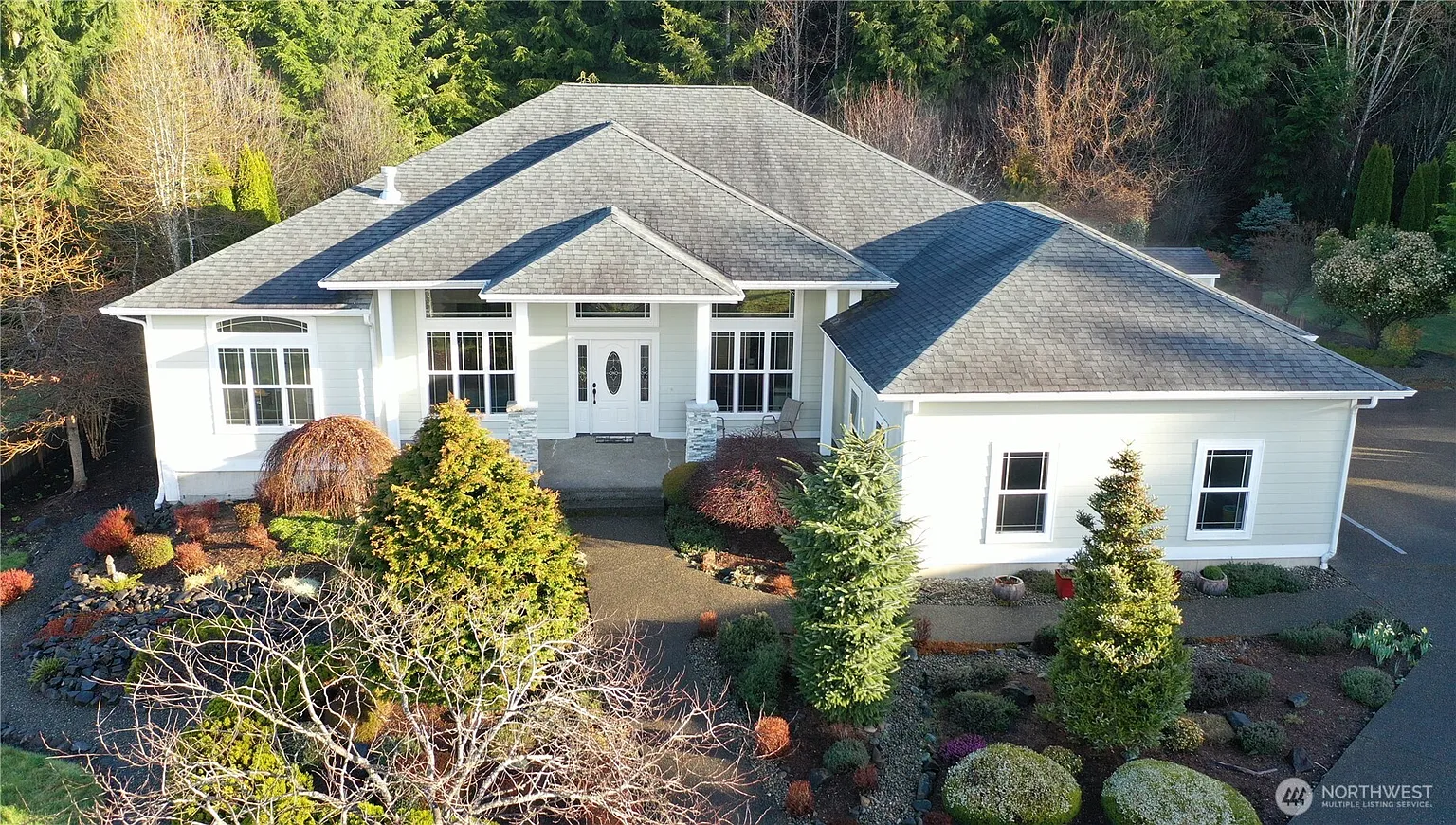 50 Holbrook Lane photo 1
