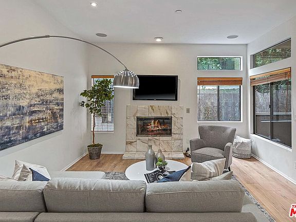 3rd image of 11847 Laurelwood Dr APT 205