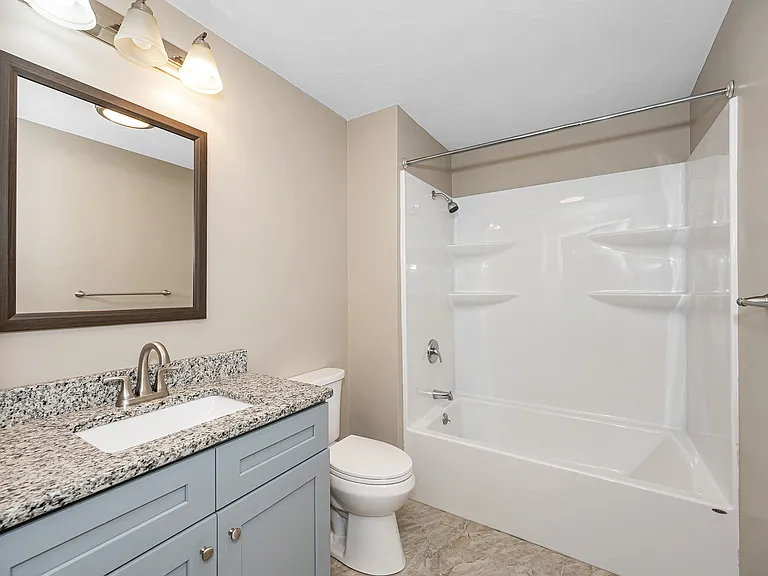 Princeton Court Apartments — Photo 12