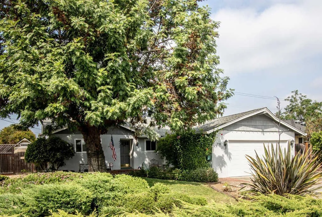 4939 Mary Jane Way photo 1