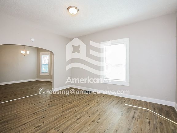 614401_003_wm_-_living_room_13184341.jpg