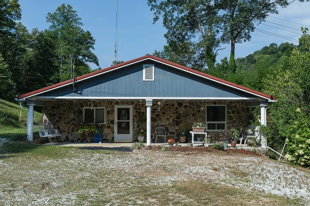 2639 Big Pete Rd photo 1