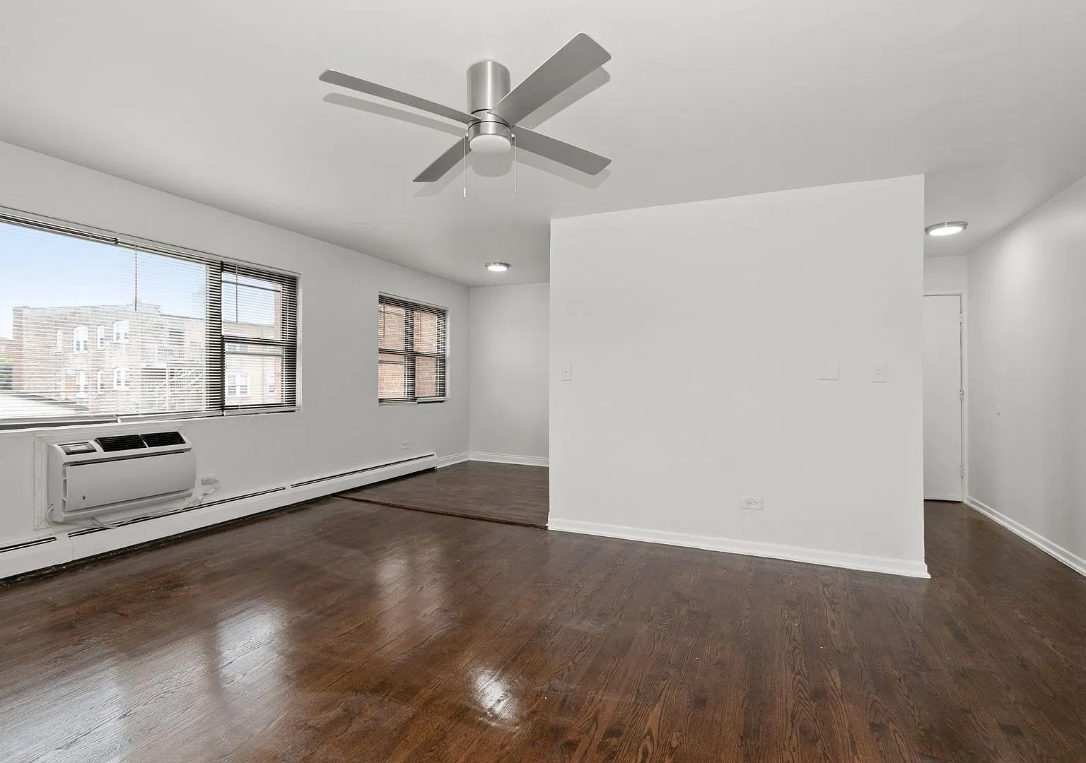 8039 S. King Dr. — Photo 3