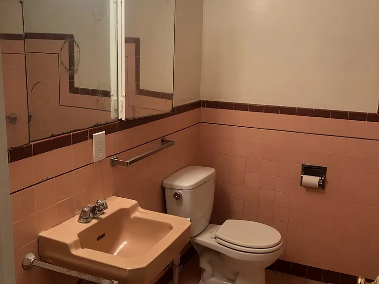 2450 Warring St #35B — Photo 12