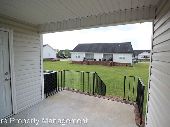 3rd image of 2115 Oak Bend Dr #B