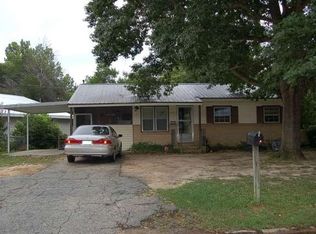 407 Kingsbury Cir, Warner Robins, GA 31088