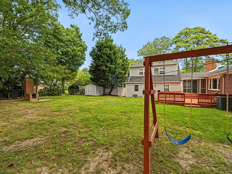1757 Lafayette Dr — Photo 39