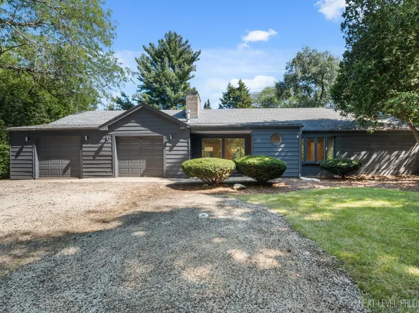 604 Saddle Rd, Wheaton, IL 60187