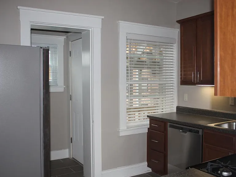 3105 Dewey Ave #1 — Photo 7