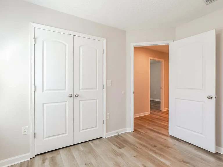 3315 Hidden Meadows Ct — Photo 14