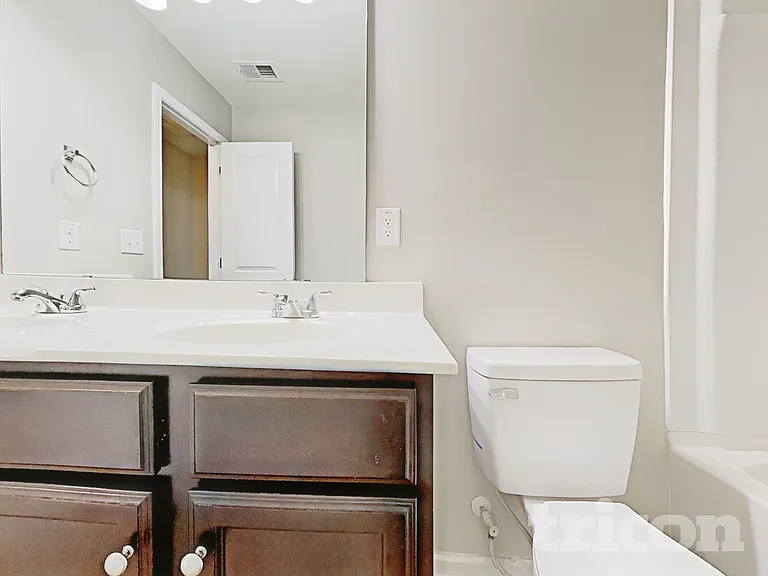 429 Victory Ln — Photo 17