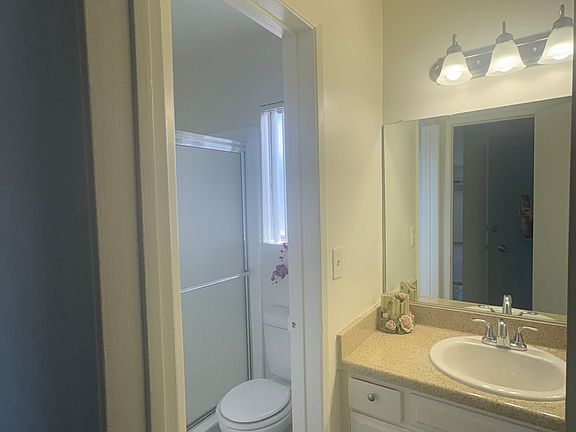 5th image of 15537 Nordhoff St #1B-1Ba