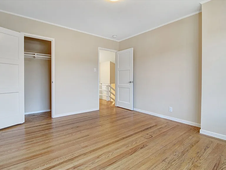 14 Castlemont Ave — Photo 12