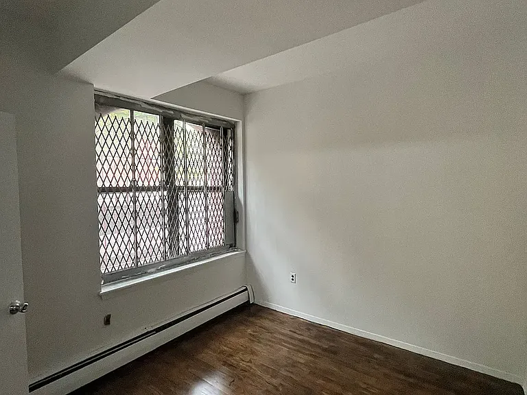 240 W 111th St #1B — Photo 5