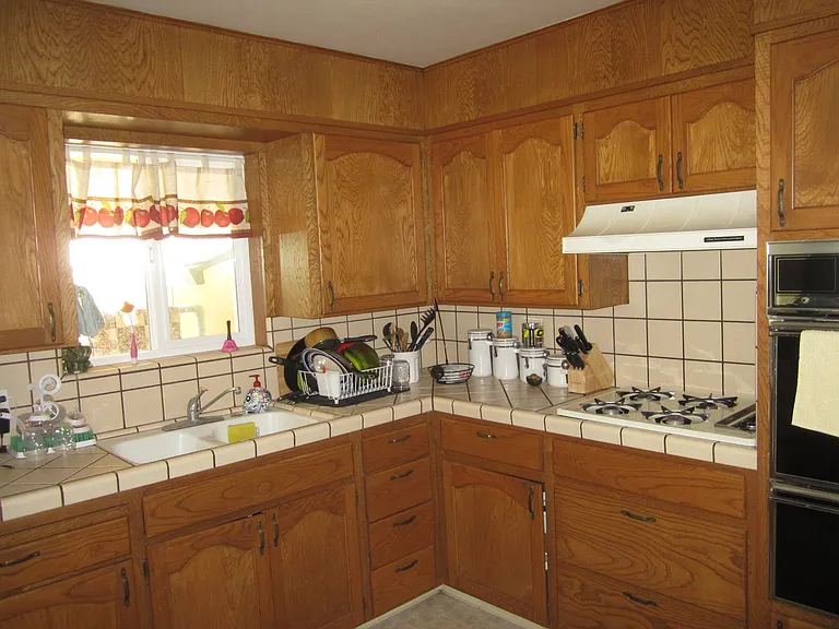 916 San Benito St — Photo 2